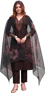 Women Silk Blend Kurta Pant Dupatta Set - Image 2